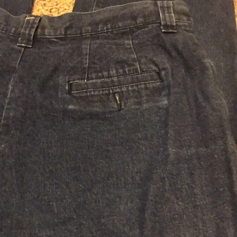 Woman’s Lee Khaki size 16P wide legged pants - Picture 8 of 8